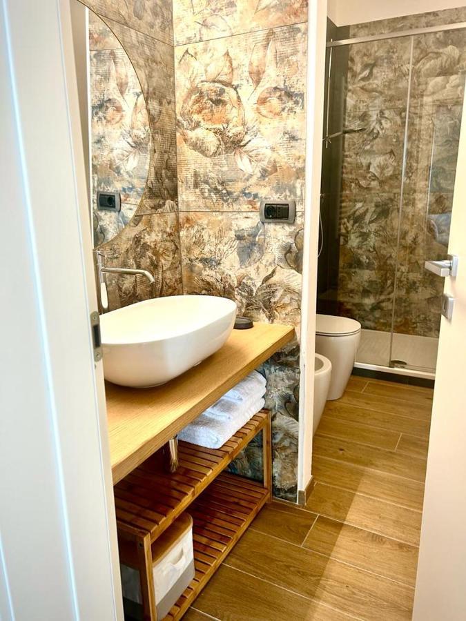 Opera Apartment Sarzana Bagian luar foto