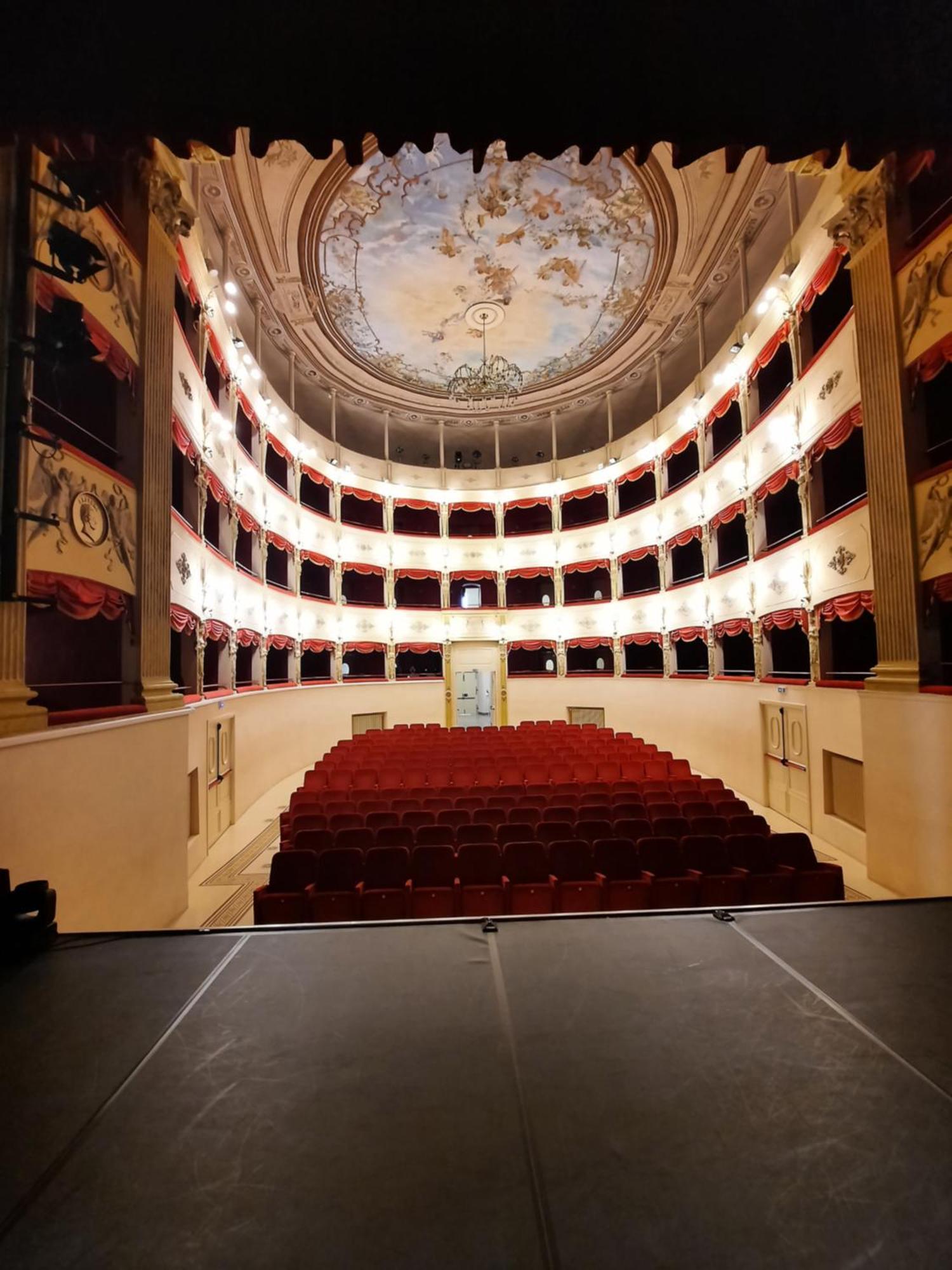 Opera Apartment Sarzana Bagian luar foto